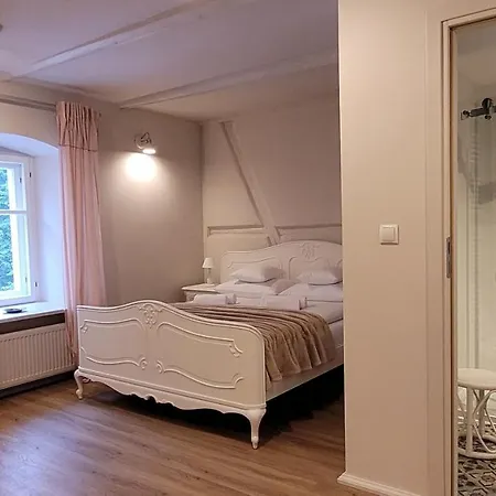 Carte Blanche Hotel