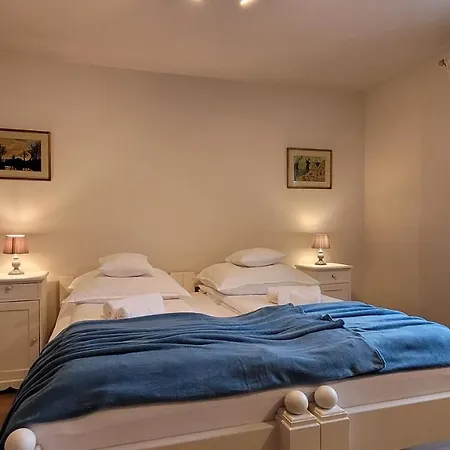 Hotel Carte Blanche