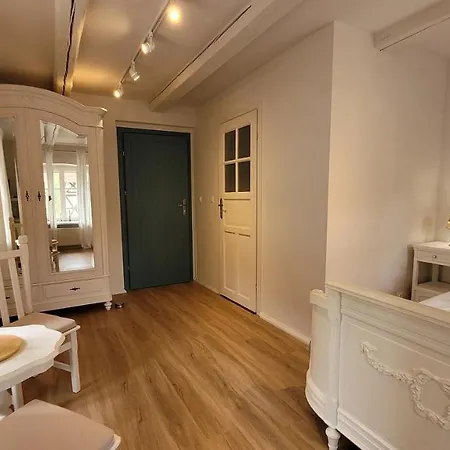Hotel Carte Blanche *